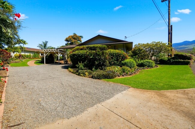 Building Photo - 753 Launa Dr