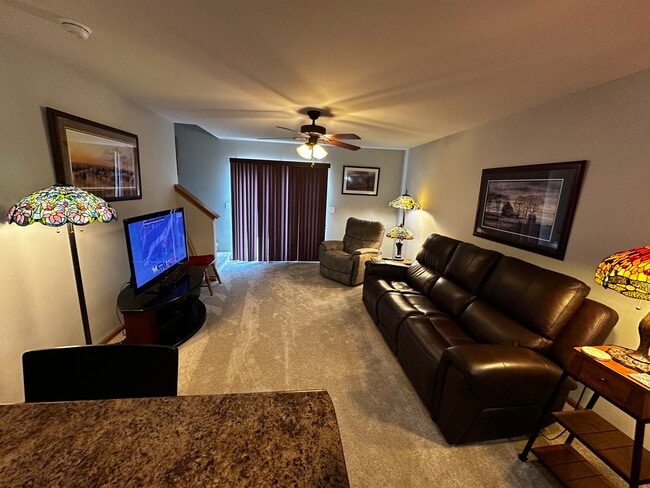 Building Photo - 140 War Admiral Lane