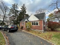 Building Photo - 77 Pineaire Ave