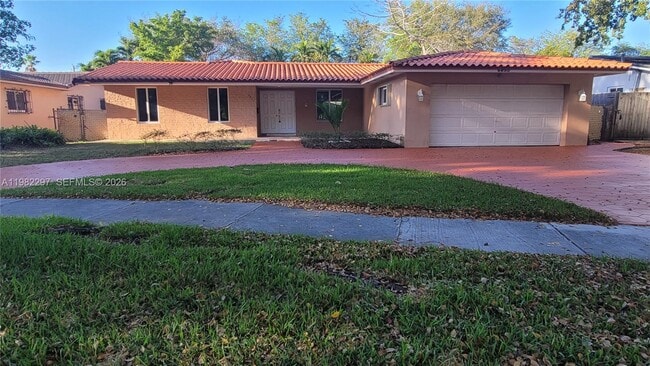 Building Photo - 6895 Loch Ness Dr