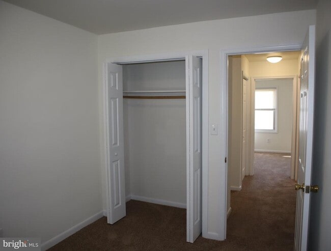 Building Photo - 1007 Kent Ave