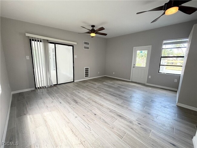 Building Photo - 12743 Brewster Dr