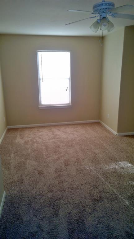 Large BR Upstairs - 2300 Abernathy St