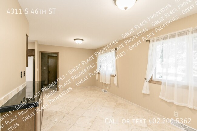 Building Photo - 4311 S 46th St