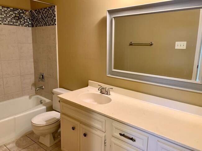 Building Photo - Modern Comfort Meets Classic Charm in This...