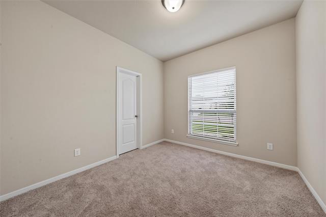 Building Photo - 7445 Gdn Gln Dr