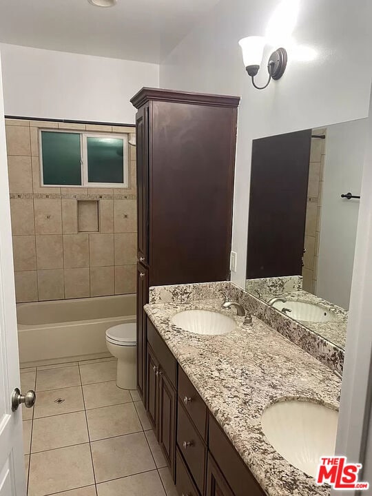 Building Photo - 2244 Ripple St