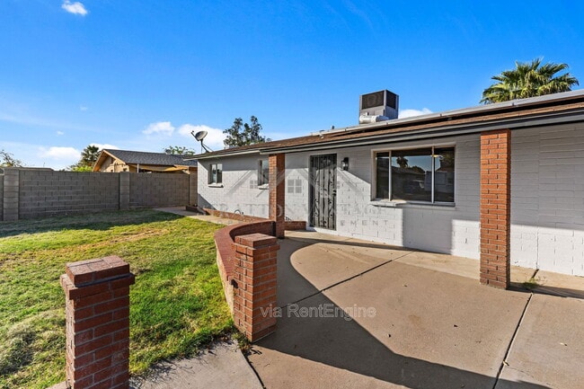 Building Photo - 7428 E Carol Cir