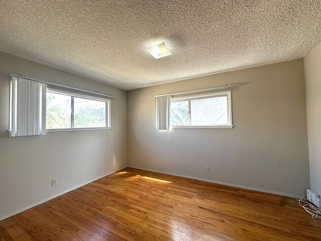 Building Photo - Charming 3bed 1bath for Rent