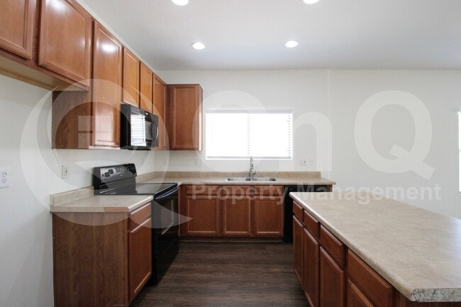 Building Photo - 2839 W Allens Peak Dr