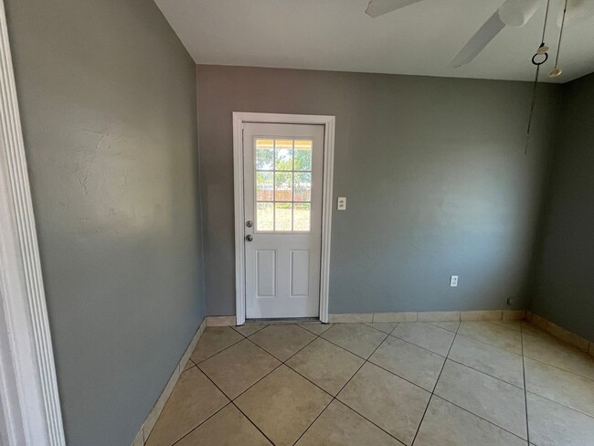 Building Photo - 2154 Inner Cass Cir