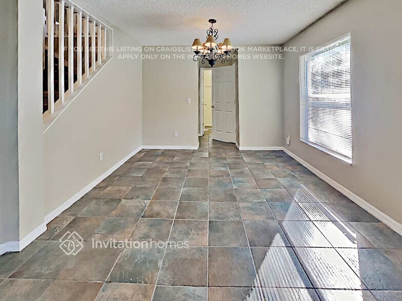 Building Photo - 2335 Needham Dr