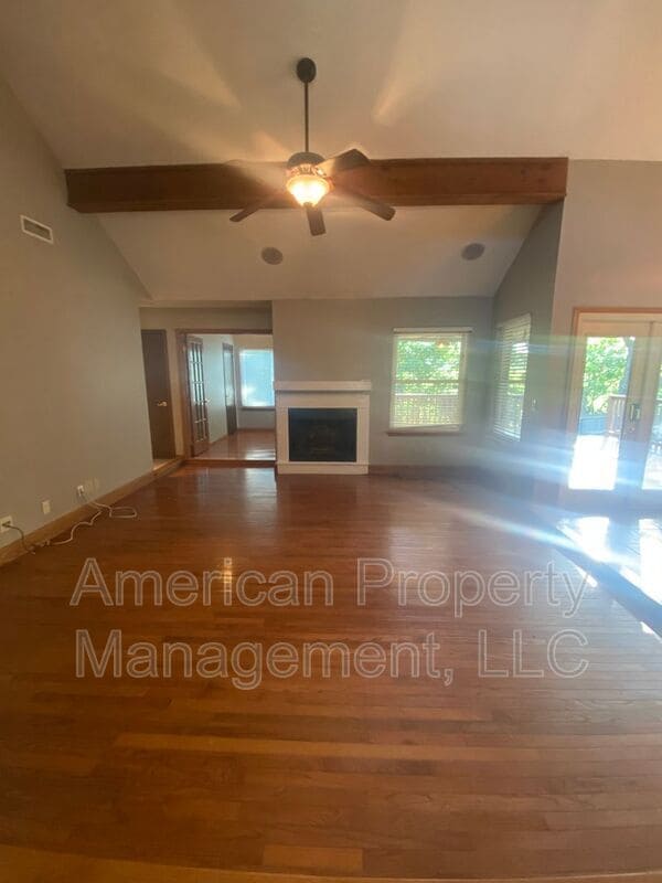 Building Photo - 4729 S Ironwood Ave