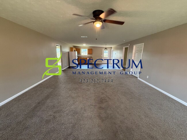 Building Photo - Now accepting applications for a 3 bedroom 2 bath with LARGE bonus room single family home in Kod...