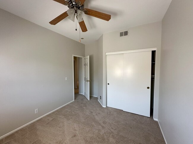 Building Photo - 237 Spurwood Ln