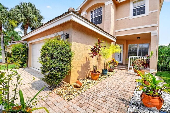 Building Photo - 5018 Starblaze Dr