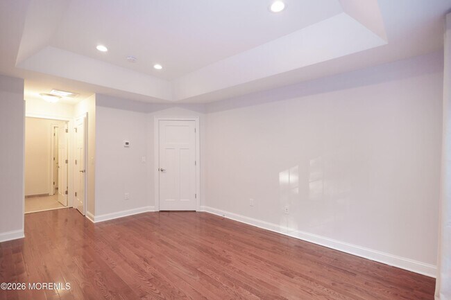 Building Photo - 10 Gonzalez Dr