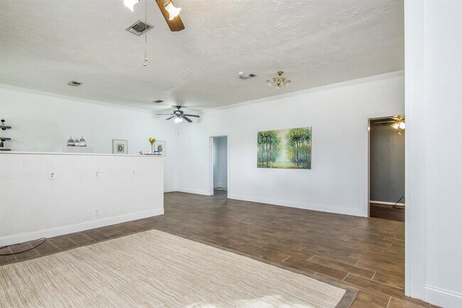 Building Photo - 11844 13th St