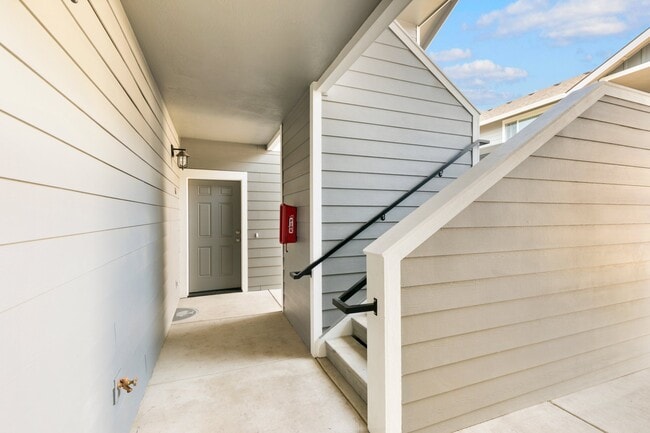 Building Photo - 165 Northridge Terrace