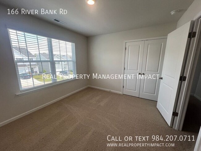 Building Photo - 166 River Bank Rd