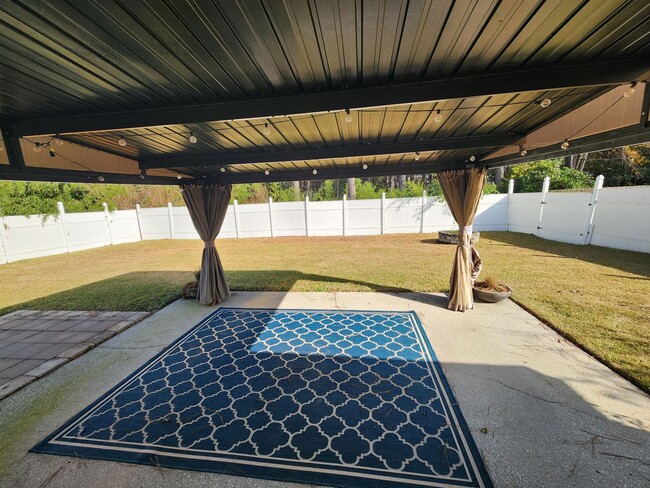 Building Photo - Tastefully updated 3 Bedroom 2 Bath home in The Arbors of Pooler!