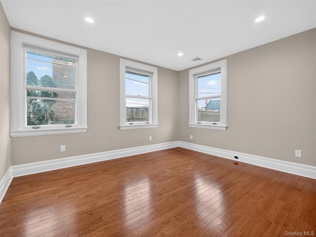 Building Photo - 79 Lafayette Ave