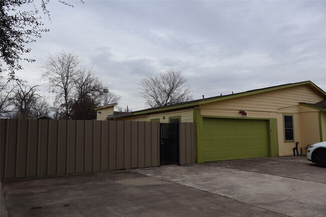 Building Photo - 7975 Booker St