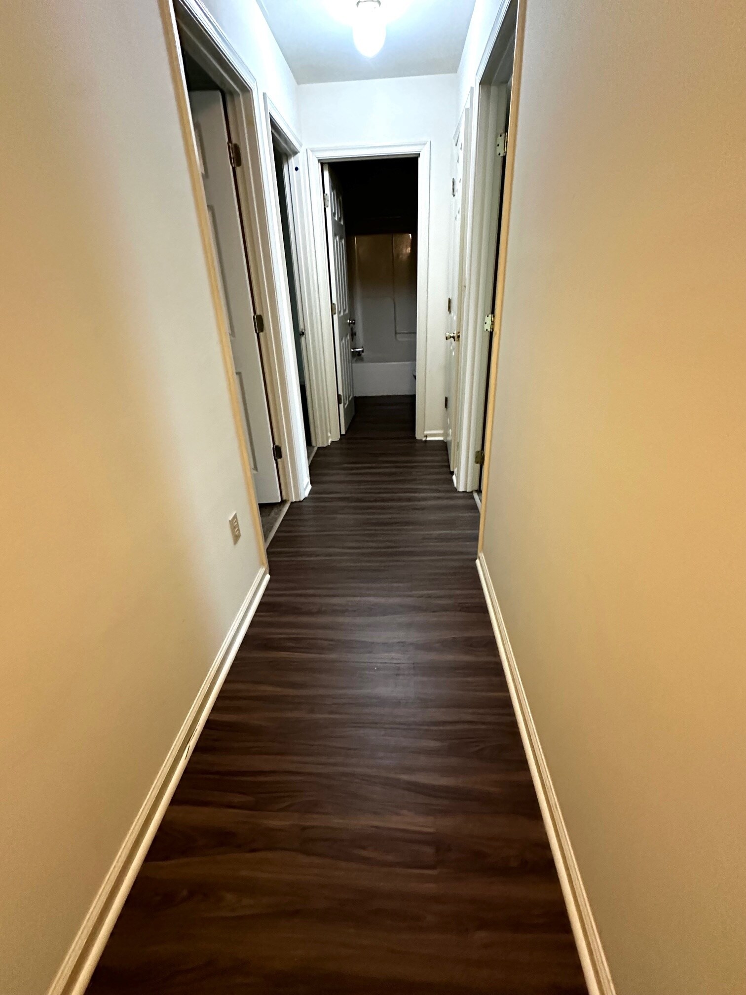 Building Photo - 1409 Varsity Ln