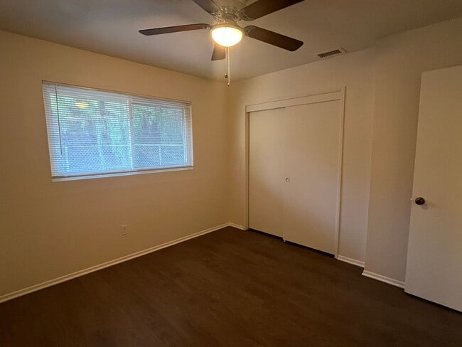 Building Photo - Spacious 3 Bedroom, 2 Bath Home for rent