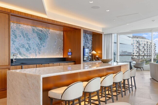 Building Photo - 150 Seaport Blvd