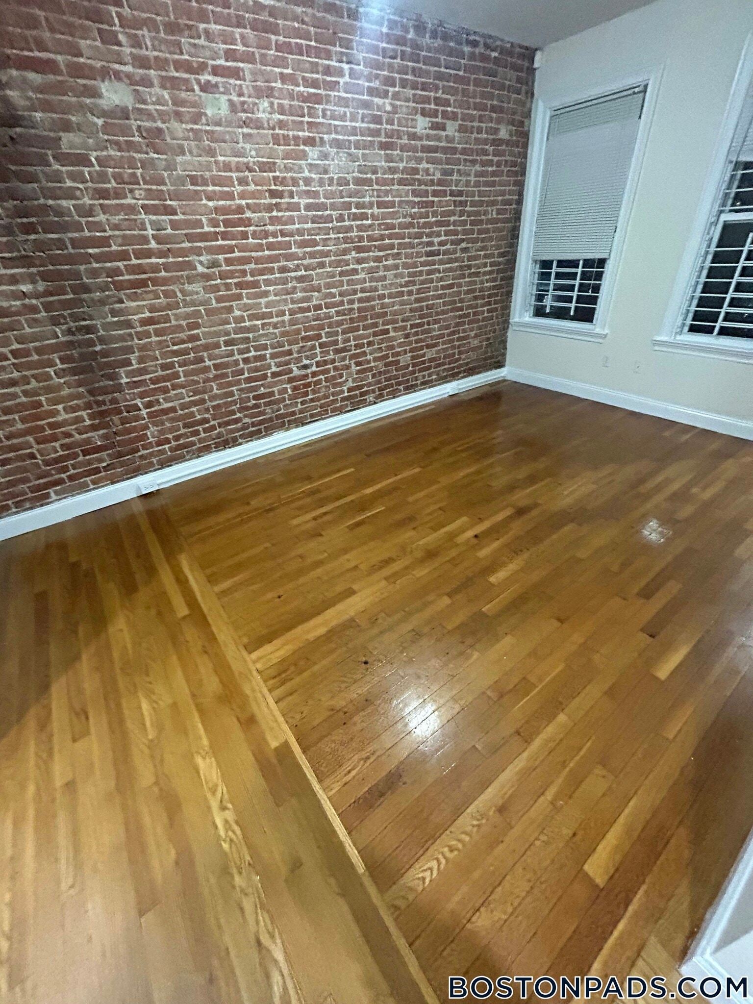 Building Photo - 53 Ashford St