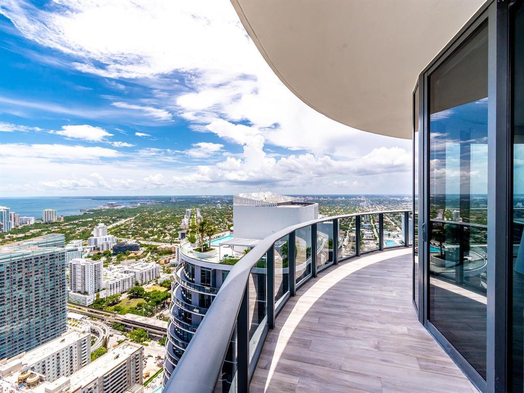 Building Photo - 805 S Miami Ave