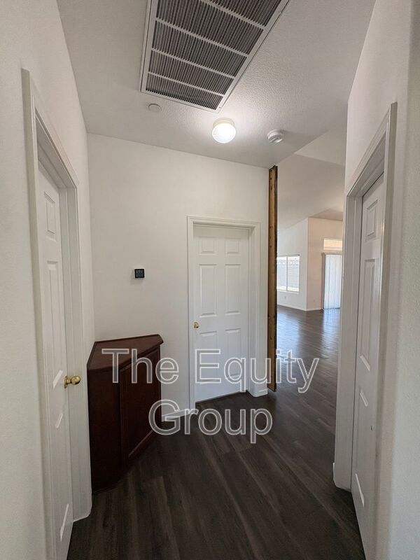 Building Photo - 30910 Jackrabbit St