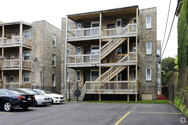 Building Photo - 1030 E 47th St