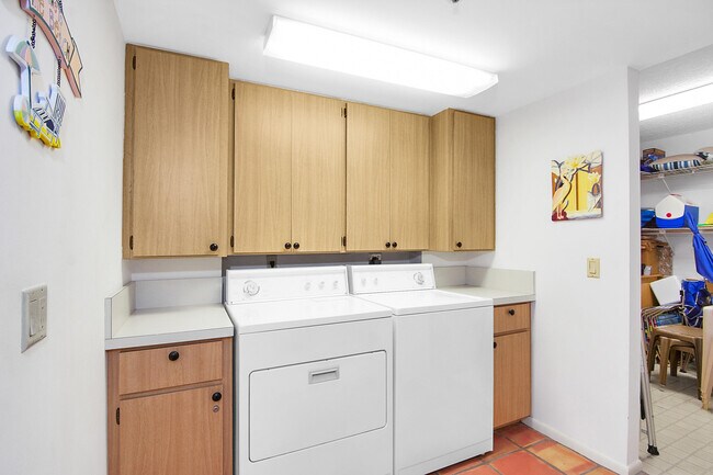 Building Photo - 301 Ocean Bluffs Blvd