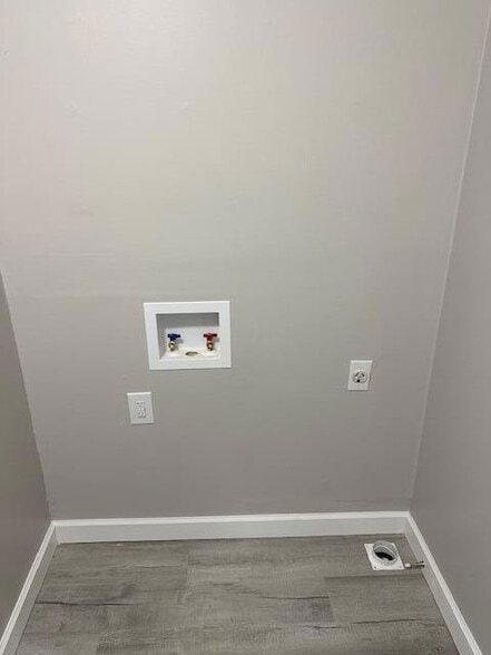 Building Photo - 4100 N Ocoee St