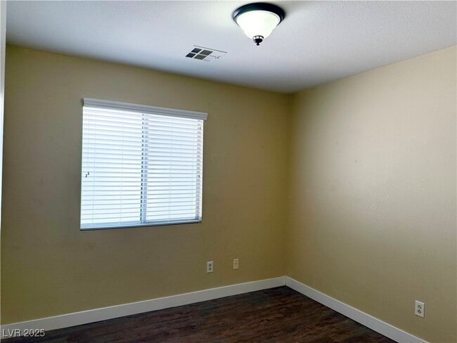 Building Photo - 820 Binbrook Dr