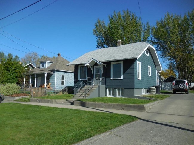 Building Photo - 3 bedroom in Walla Walla WA 99362