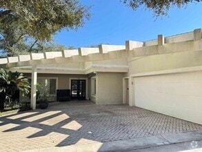 Building Photo - 16 Highpoint Dr