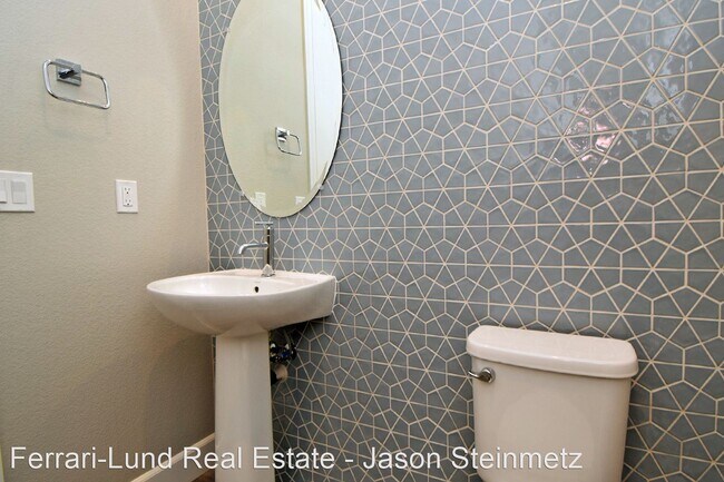 Building Photo - 3 br, 3 bath House - 280 Starboard
