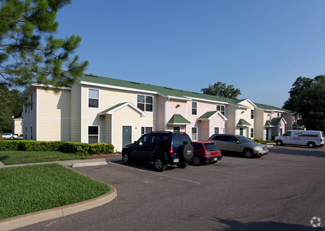 Primary Photo - Enclave at Pine Oaks Apartments