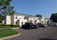 Building Photo - Enclave at Pine Oaks