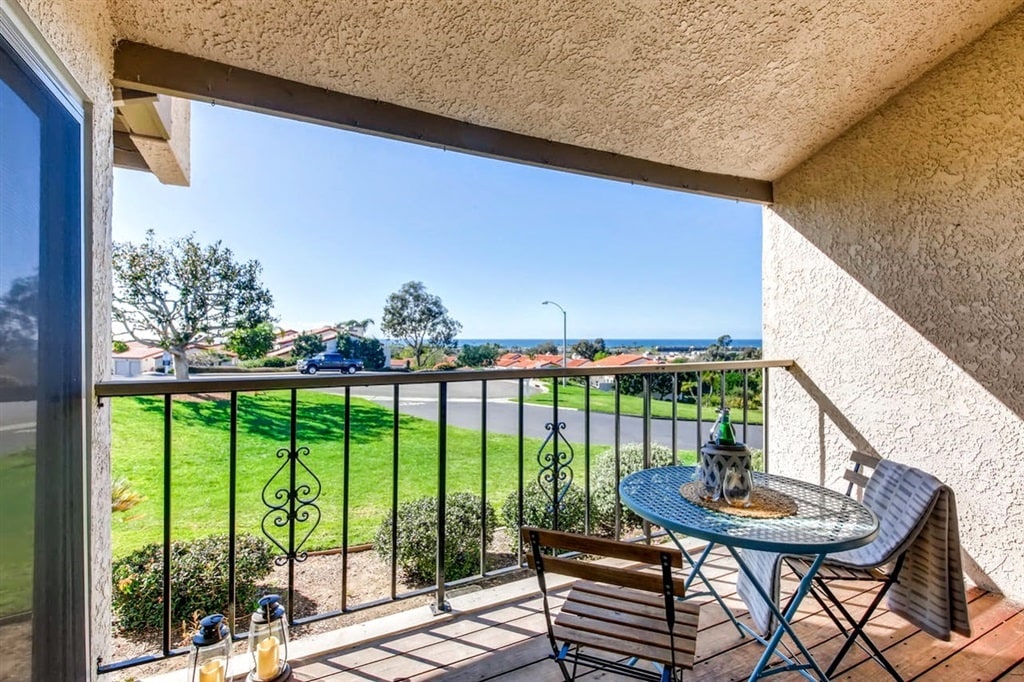 Patio with ocean view - 916 Caminito Estrada