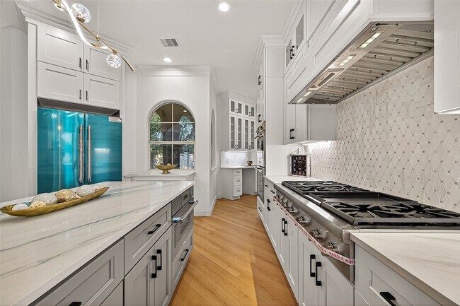 Building Photo - 23003 Two Harbors Glen St