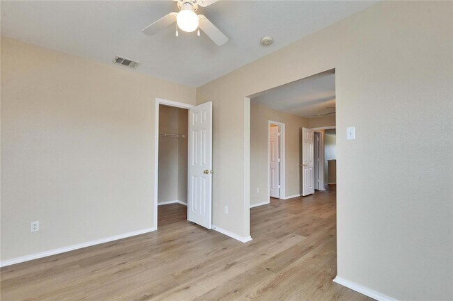 Building Photo - 14116 Harris Ridge Blvd
