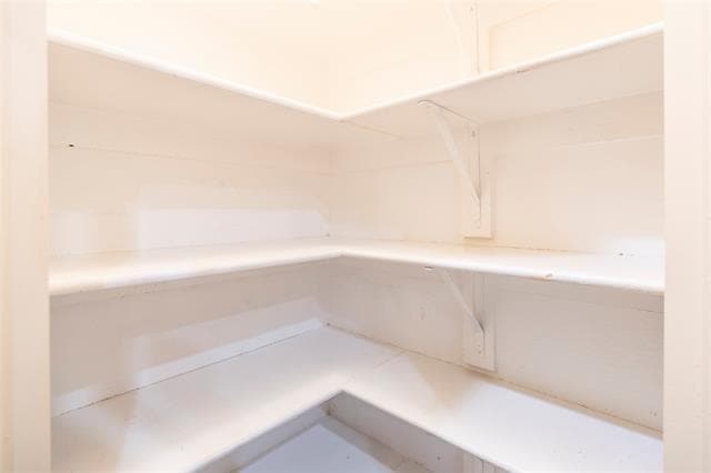 Building Photo - 4501 Brighton Dr