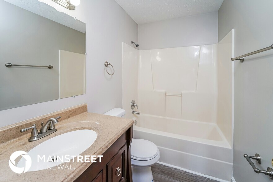 Building Photo - 3815 Hillcross Dr