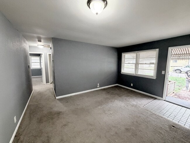 Building Photo - 2503 S Crescent Ave