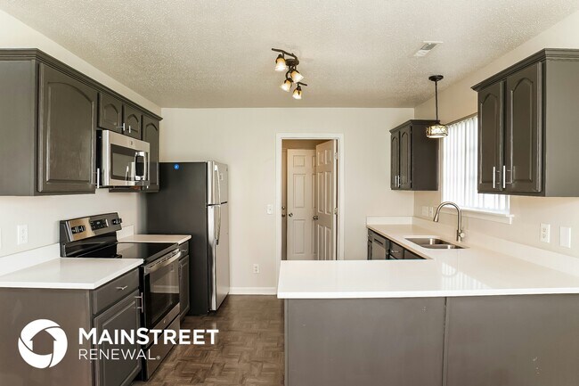 Building Photo - 1015 Highstone Dr