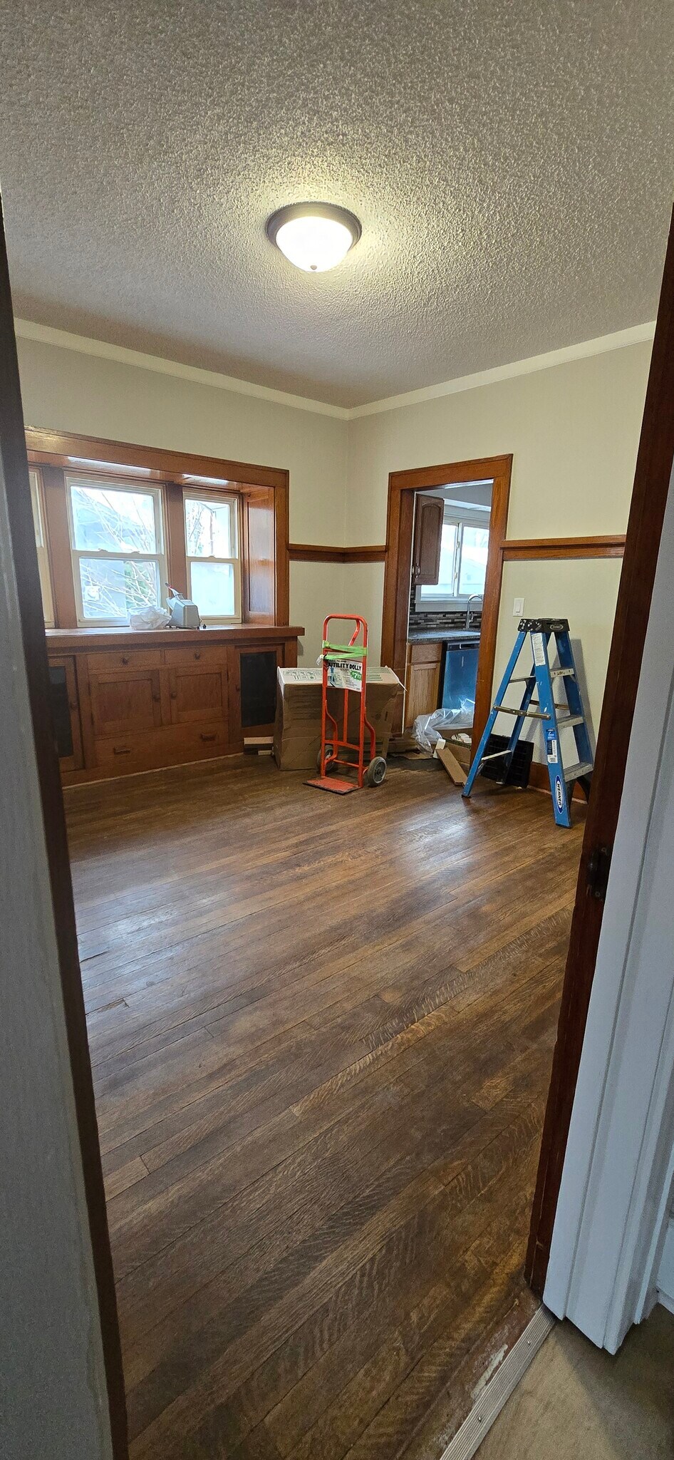 Building Photo - 1420 Thompson Ave